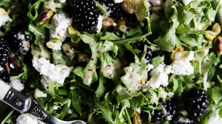 Blackberry Goat Cheese Salad