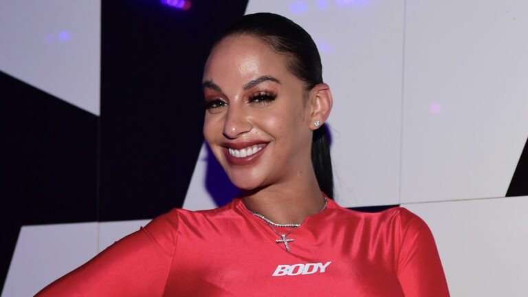 Crystal Renay Links Up W/ Sade Bagnerise (WATCH)