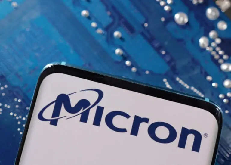 Micron stock plummets as weak outlook overshadows AI opportunity