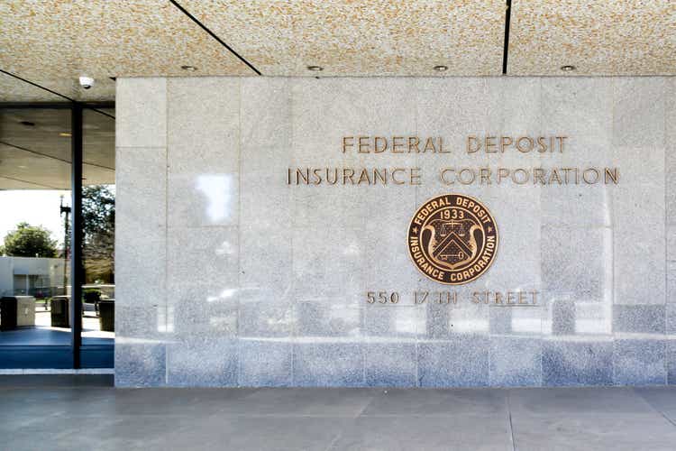 FDIC board suspends bonuses for executives under investigation for misconduct: reports