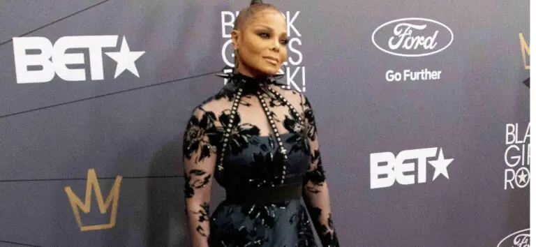 Janet Jackson Preps For Vegas And The Holidays With Sultry Snap